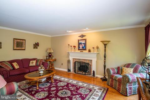 2 Glen Hollow Ct, Reading, PA 19607 photo 8