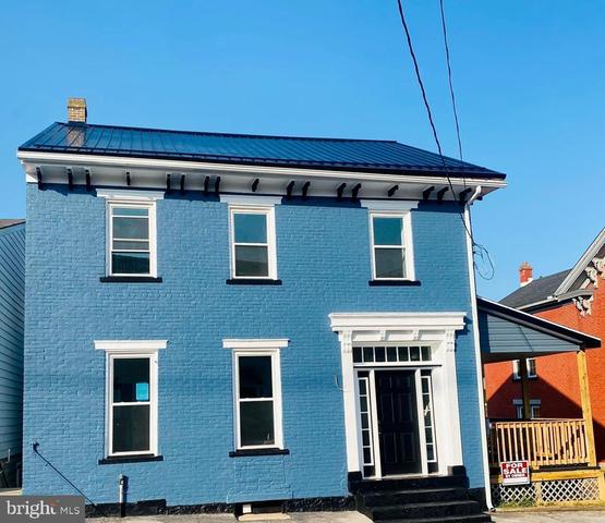 316 E 2nd St, Williamsburg, PA 16693