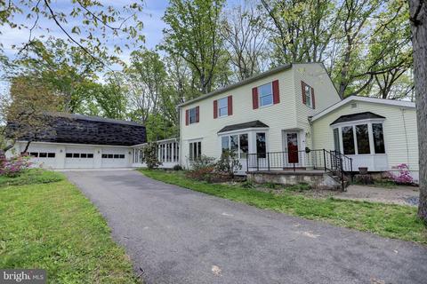 608 5th St, Tyrone, PA 16686