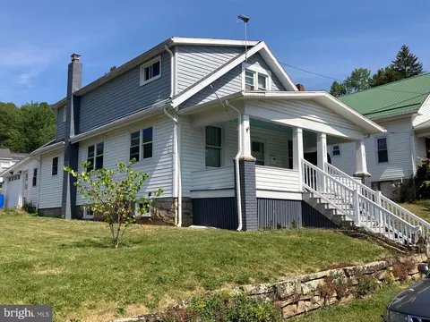 1851 Hamilton Ave, Tyrone, PA 16686