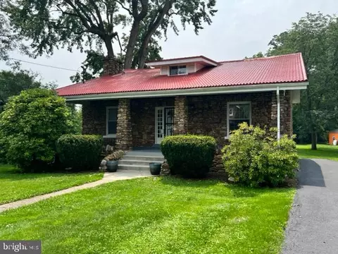 805 58th St, Altoona, PA 16601