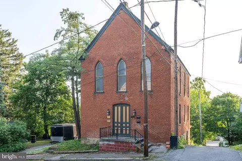 511 Front St, Hollidaysburg, PA 16648