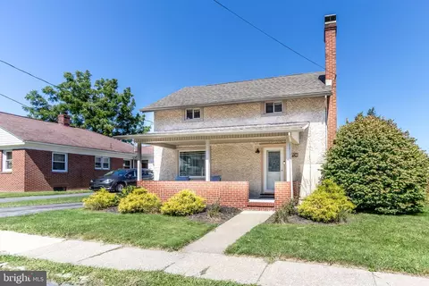 3704 Burgoon Rd, Altoona, PA 16602