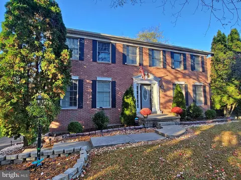 620 Robertdale Dr, Duncansville, PA 16635