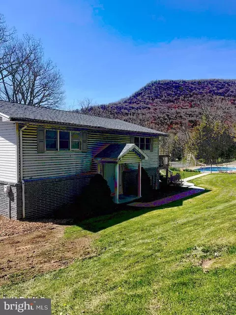 271 S Curv, Altoona, PA 16601
