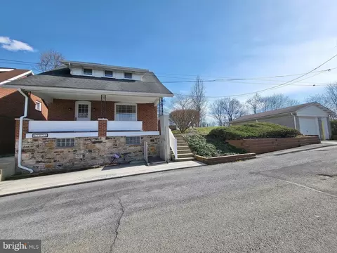 1625 Kiesel Ave, Altoona, PA 16601