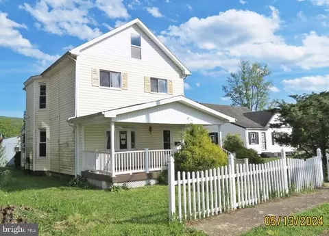 411 N 1st, Bellwood, PA 16617