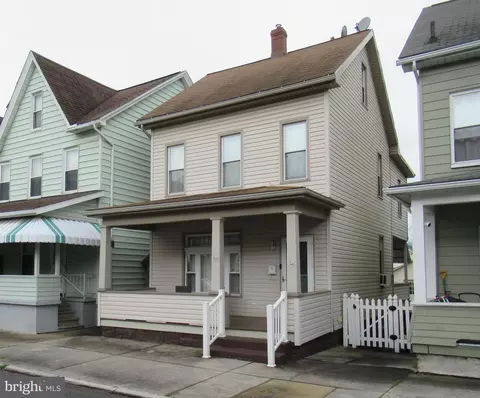112 E 1st Ave, Altoona, PA 16602