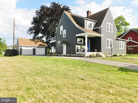 319 E Wopsononock Ave, Altoona, PA 16601