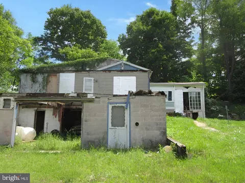 1064 Valley Forge Rd, Duncansville, PA 16635