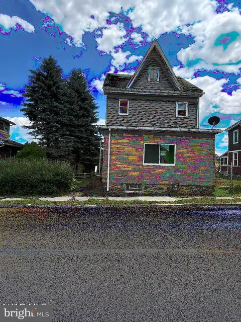 2807 Walnut Ave, Altoona, PA 16602