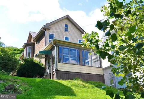 1015 Cameron Avenue Ave, Tyrone, PA 16686
