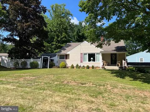 3664 Juniata Gap Rd, Altoona, PA 16601