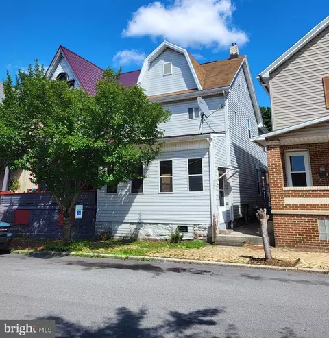 229 5th Ave, Altoona, PA 16602