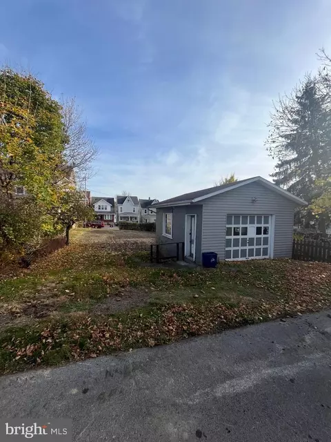 1006 22nd, Altoona, PA 16601