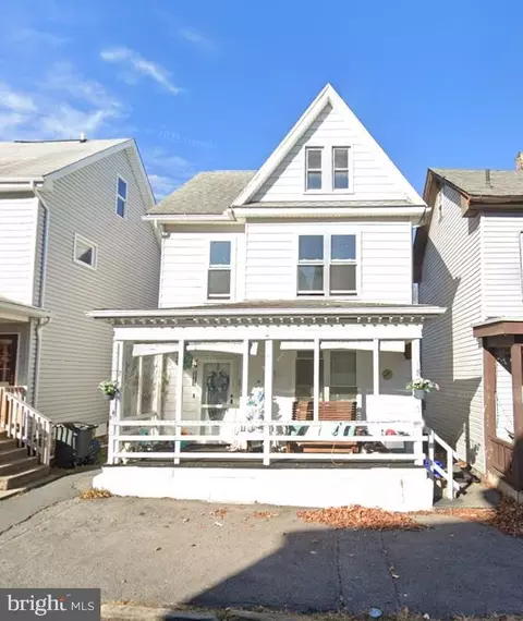 704 3rd Ave, Altoona, PA 16602
