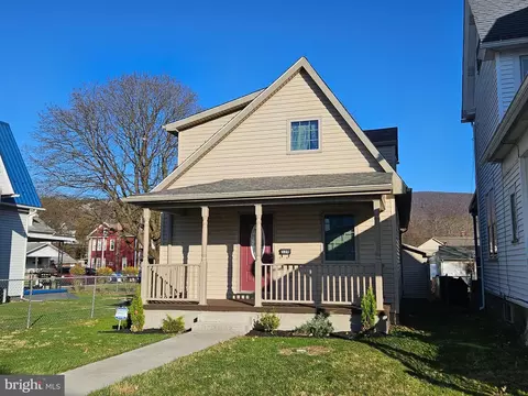 339 S 2nd St, Bellwood, PA 16617