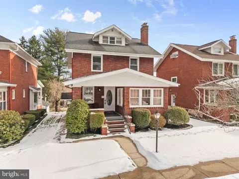 907 27th Ave, Altoona, PA 16601