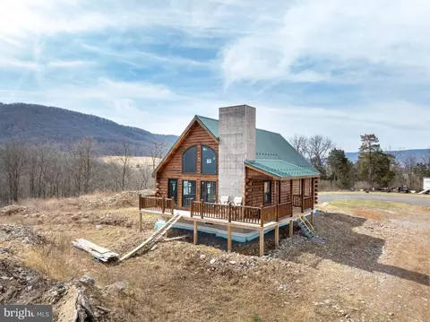 228 Doc Holiday Ln, Tyrone, PA 16686