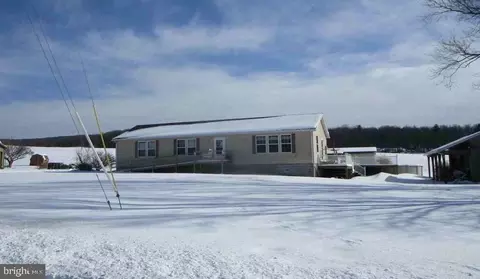 512 Cross Roads Ln, Martinsburg, PA 16662