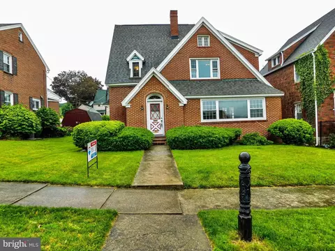 1216 23rd Ave, Altoona, PA 16601