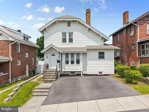 1108 22nd Ave, Altoona, PA 16601