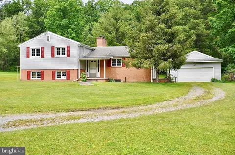 682 Decker Hollow Rd, Tyrone, PA 16686