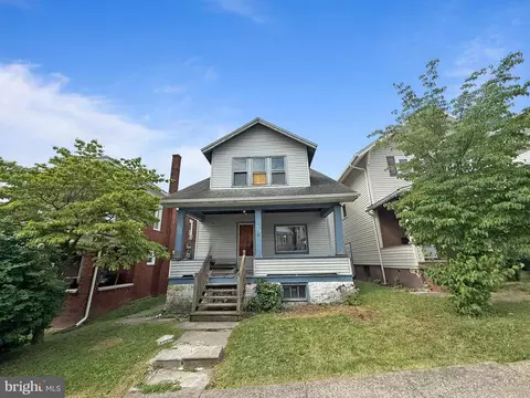 1105 N 3rd St, Altoona, PA 16601