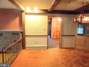 Entry Way - 817 New St, Roaring Spring, PA 16673 photo 2 of 7