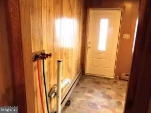 Entry Way - 817 New St, Roaring Spring, PA 16673 photo 4 of 7