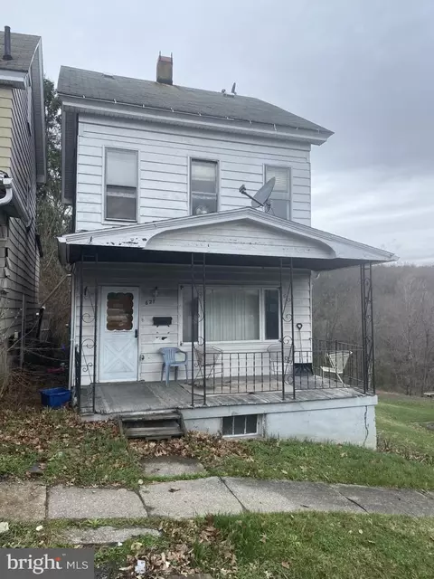 621 N 10th Ave, Altoona, PA 16601