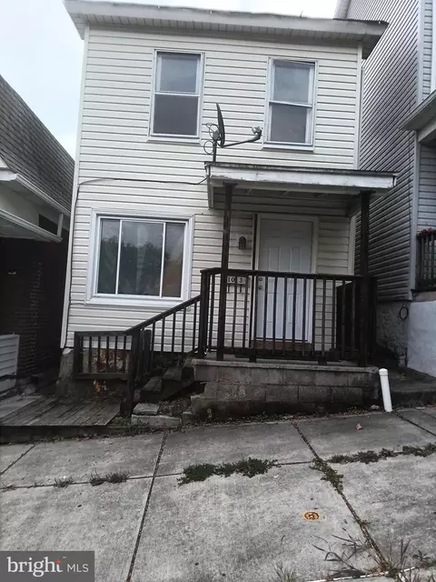 1013 16th Ave, Altoona, PA 16601