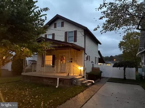 806 Jones St, Hollidaysburg, PA 16648