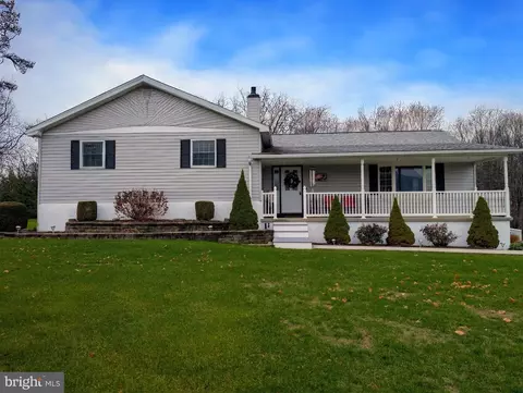 225 Andrew Ave, Martinsburg, PA 16662