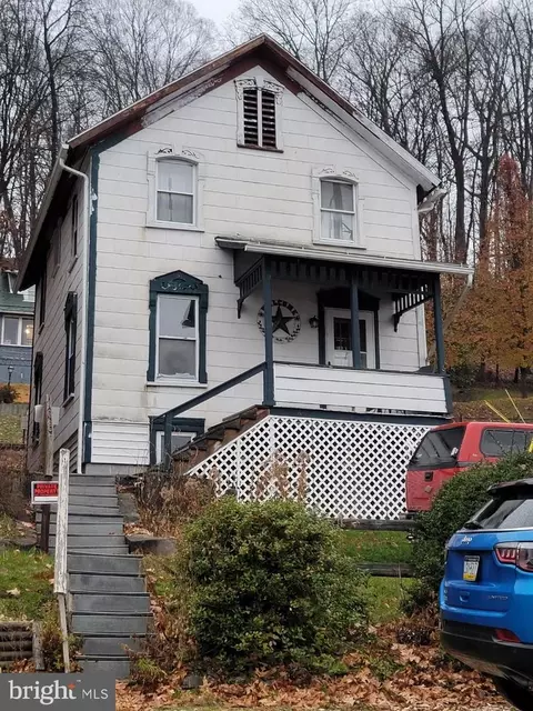 1320 Cameron Ave, Tyrone, PA 16686