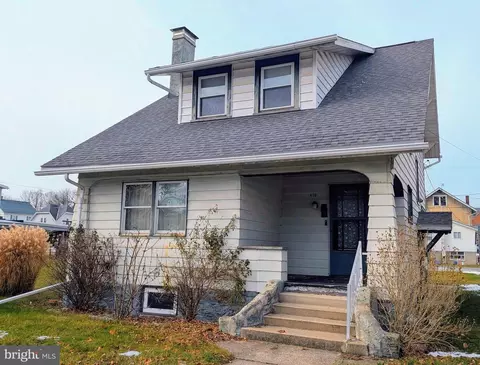 616 E 5th St, Bellwood, PA 16617