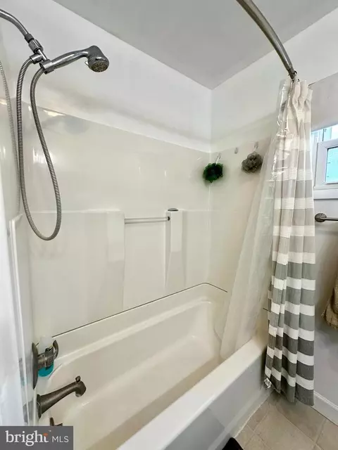 Bath - 909 E Main St, Roaring Spring, PA 16673 photo 1 of 3