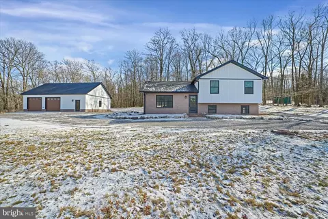 1844 Decker Hollow Rd, Tyrone, PA 16686