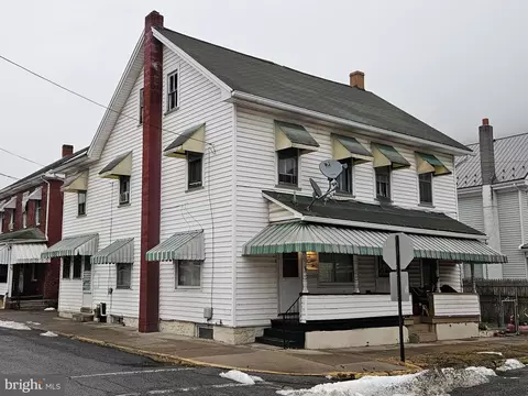 102 E 14th St, Tyrone, PA 16686