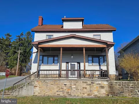 2430 Oak Ave, Altoona, PA 16601