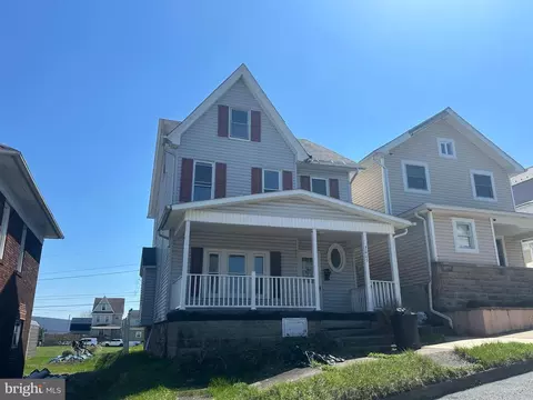 2005 15th Ave, Altoona, PA 16601