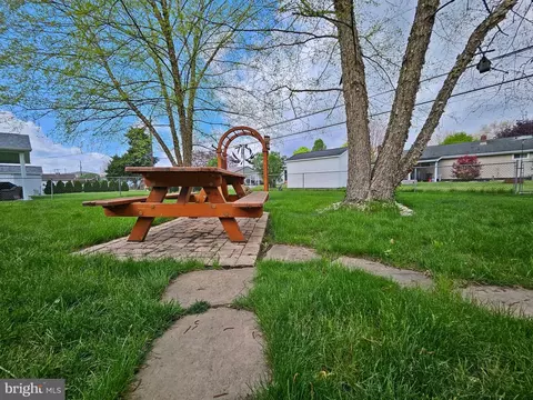 Exterior - 116 Cherry Ave, Tyrone, PA 16686 photo 1 of 4