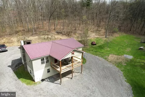 690 Gypsy Camp Hollow Rd, Tyrone, PA 16686