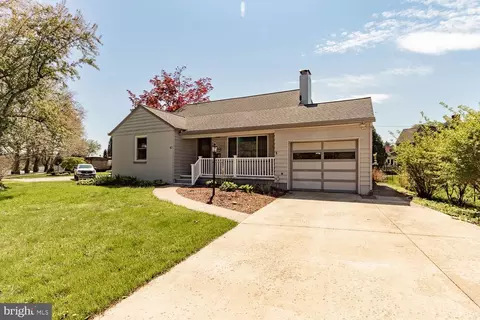 40 Mansion Blvd, Altoona, PA 16602