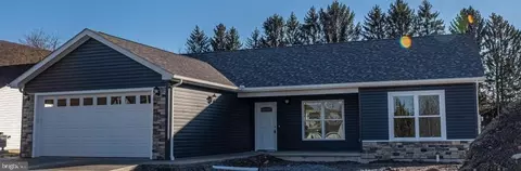 621 Lehigh Ln, Altoona, PA 16602