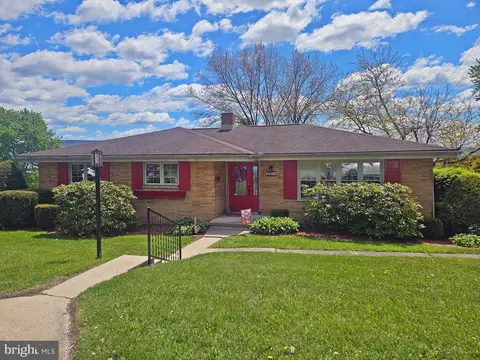 2217 16th Ave, Altoona, PA 16601