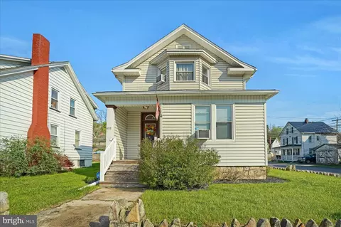 481 Park Ave, Tyrone, PA 16686