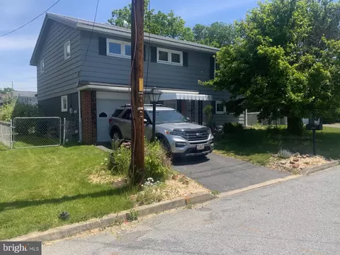 1204 S 10th St, Altoona, PA 16602