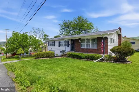 1409 Aberdeen St, Altoona, PA 16602