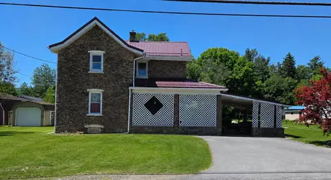 5030 Broad Ave, Altoona, PA 16601